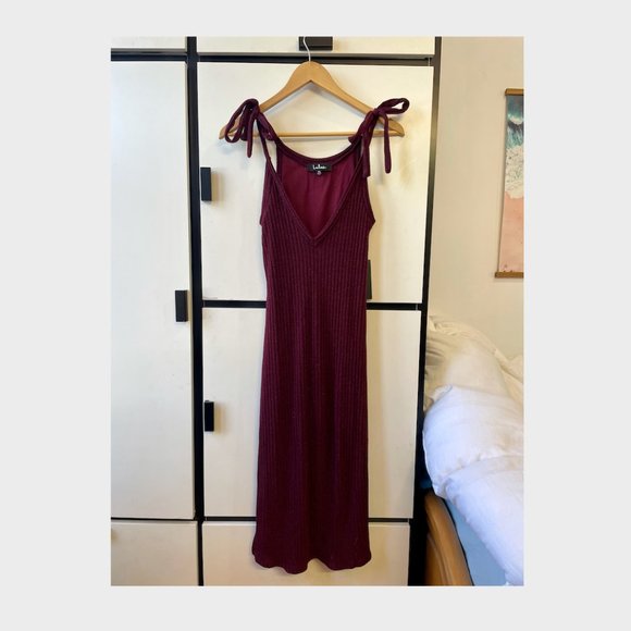 Rosaleen Burgundy Tie-Strap Ribbed Knit Midi Dress - Picture 5 of 8